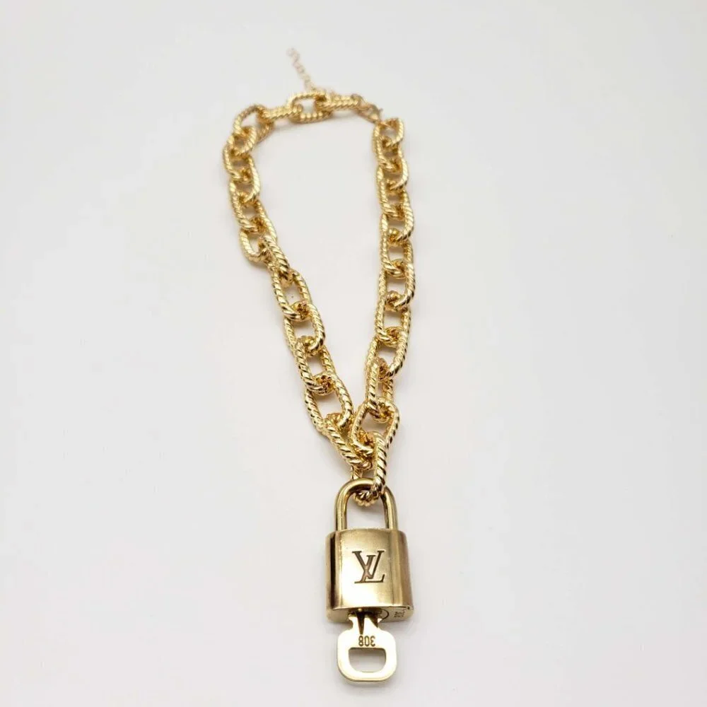 100% Auth Louis Vuitton Lock & Key with Unbranded Gold Plated Chain Necklace